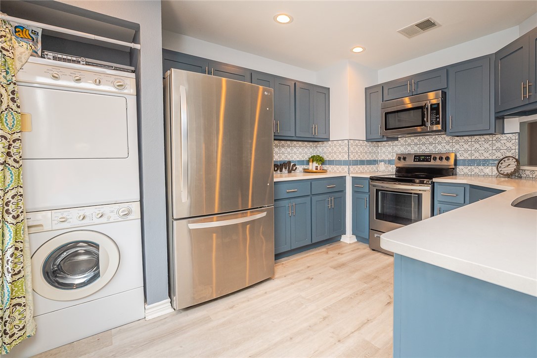 302 St Andrews G-203