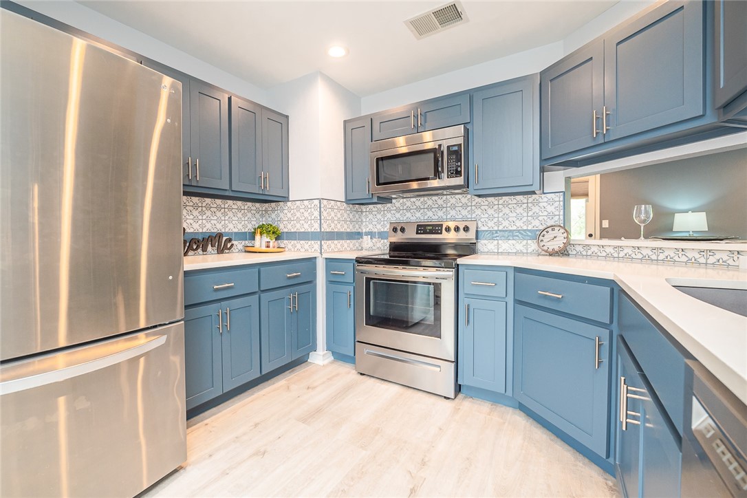 302 St Andrews G-203