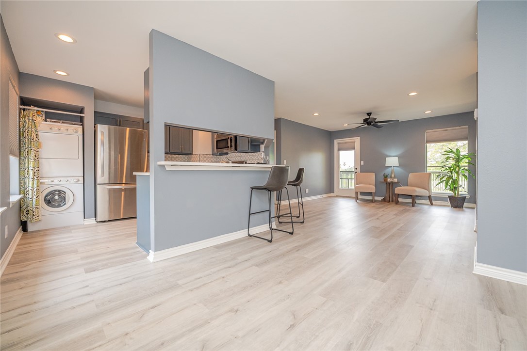 302 St Andrews G-203