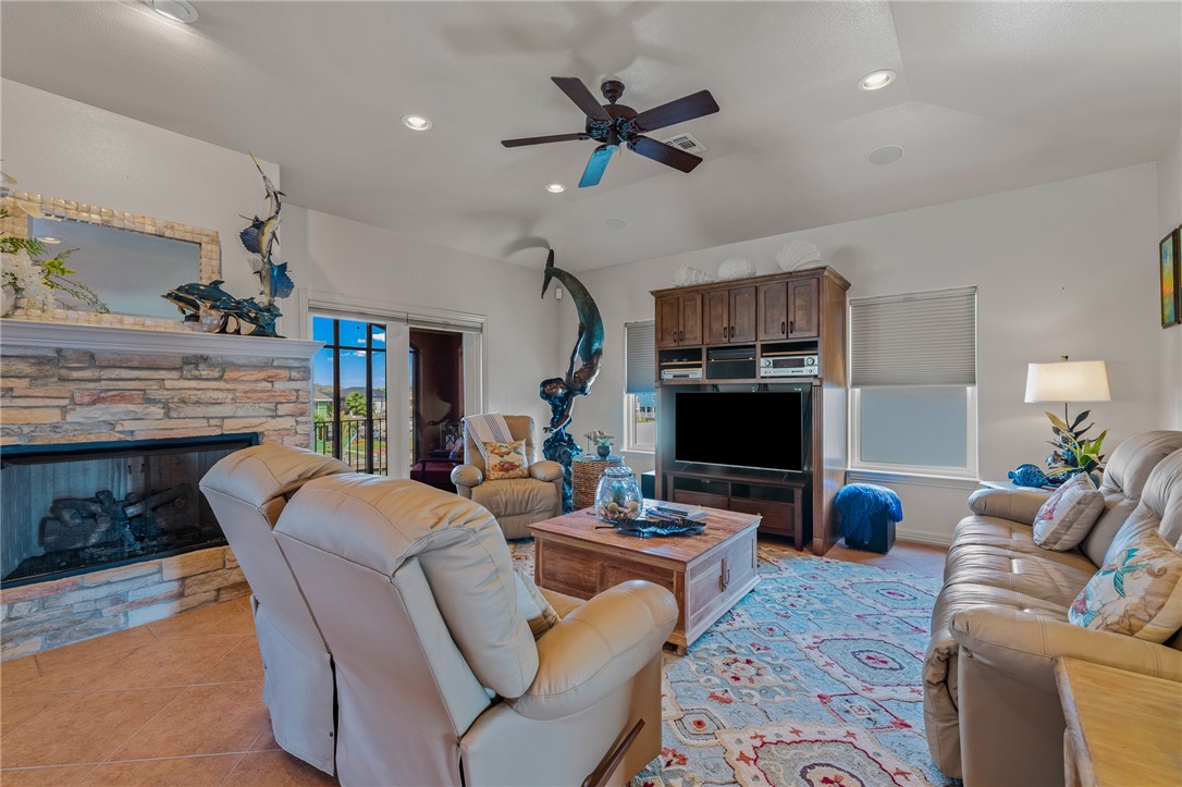 314 Bayview Dr