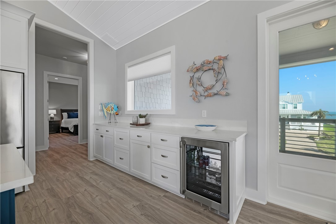 1010 Grand Cayman Ct