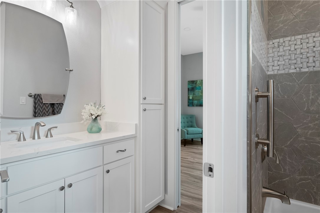 1010 Grand Cayman Ct