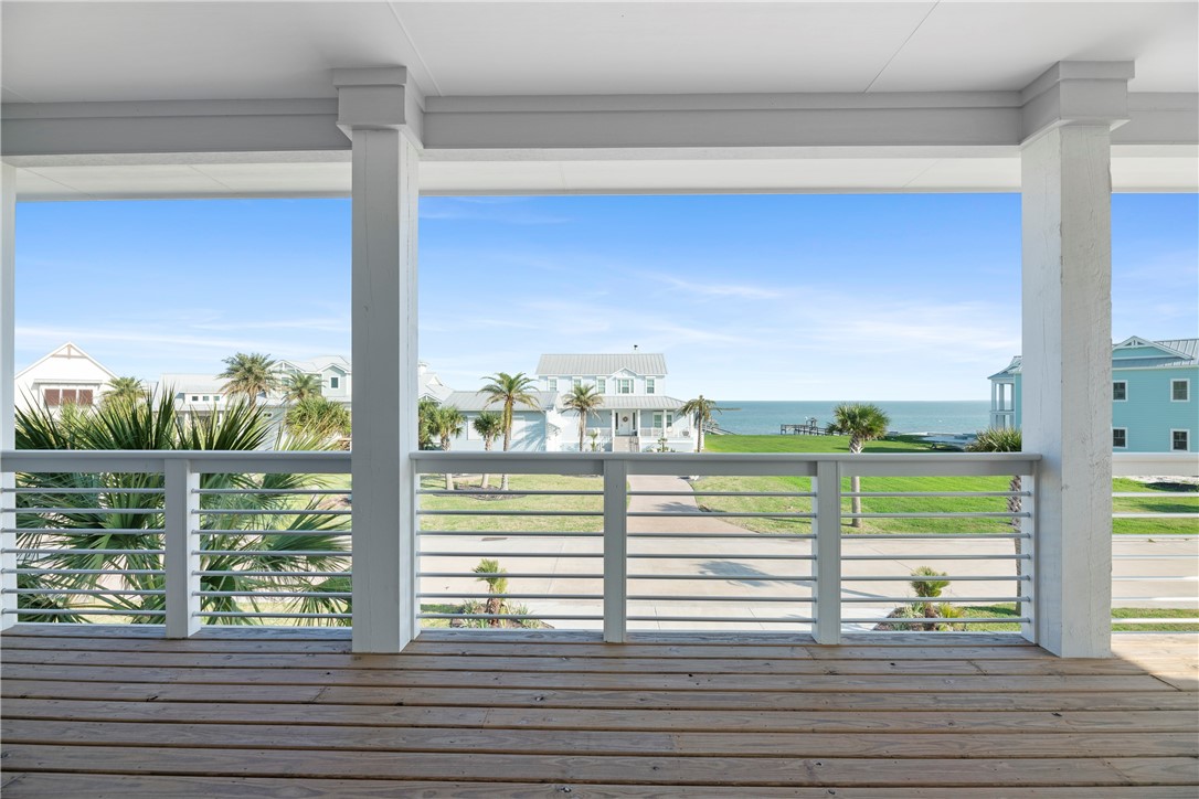 1010 Grand Cayman Ct