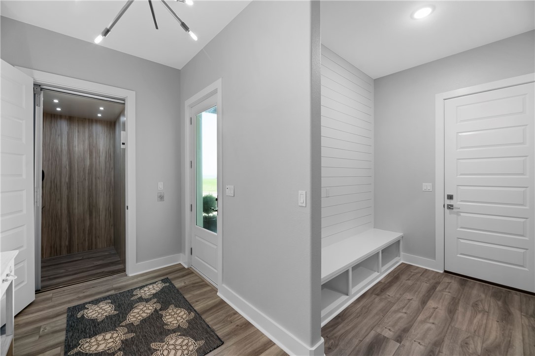 1010 Grand Cayman Ct