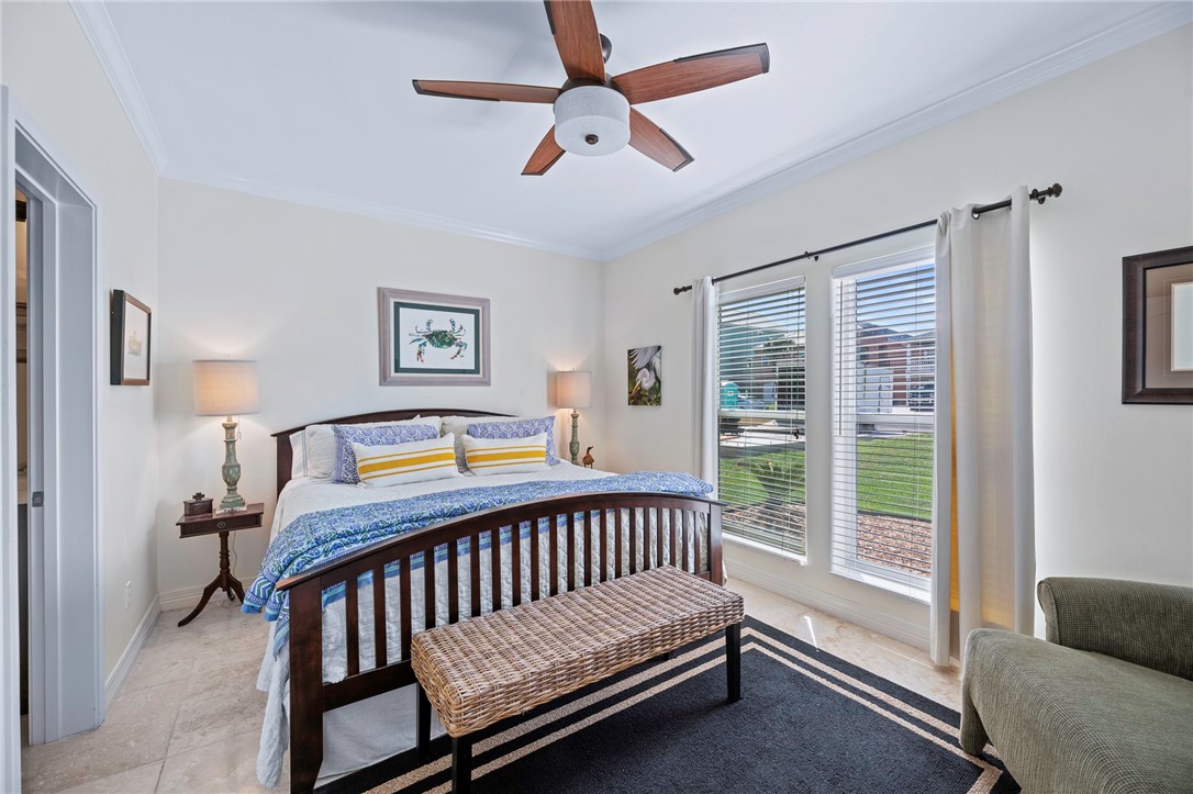 317 Bayview Dr