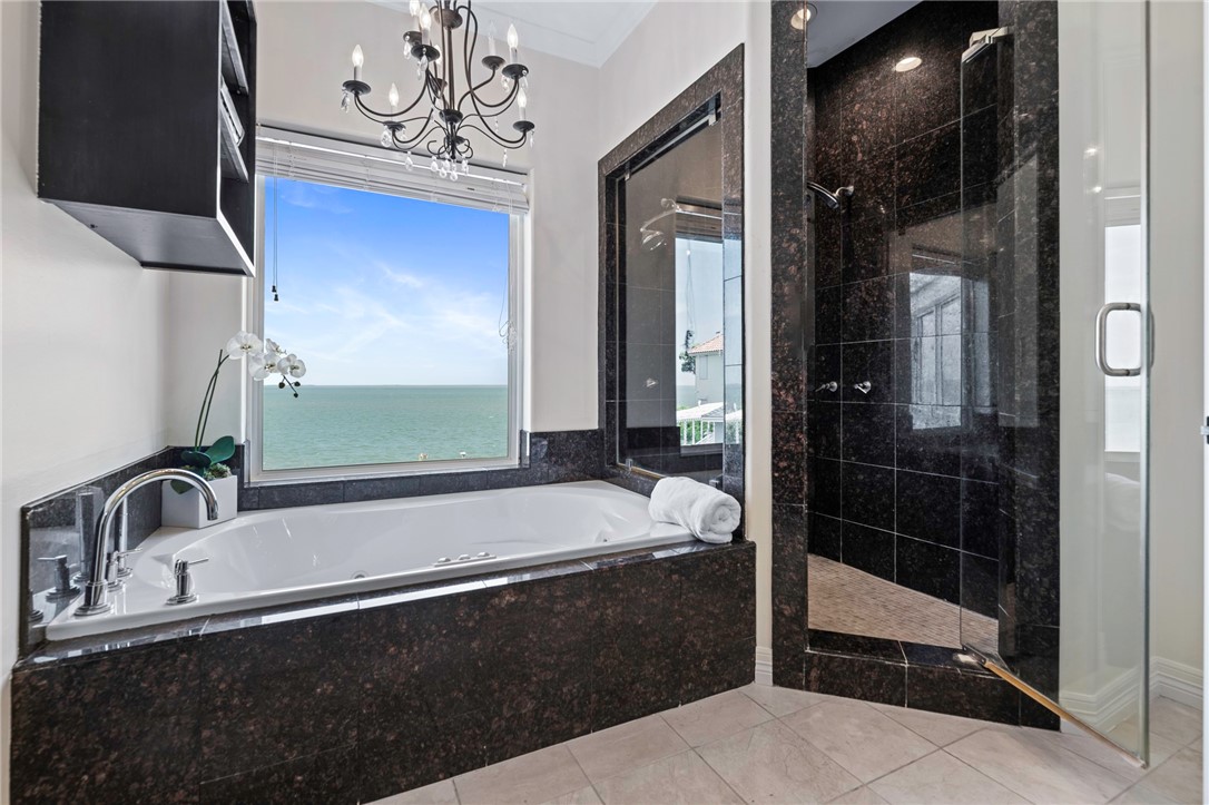 317 Bayview Dr