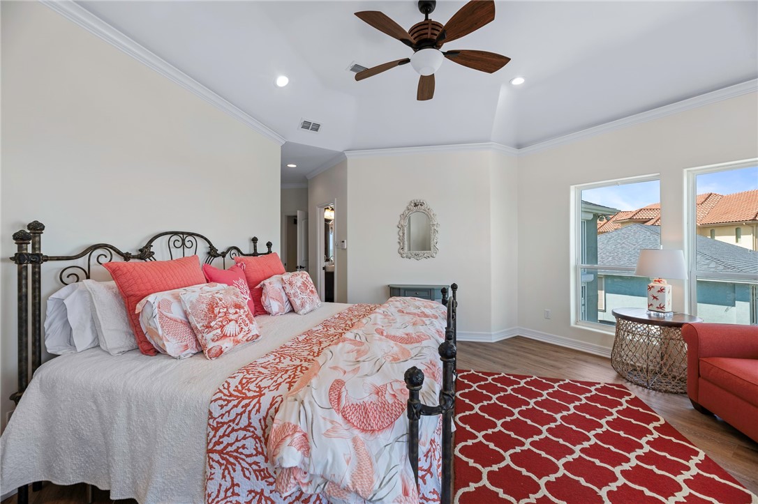 317 Bayview Dr