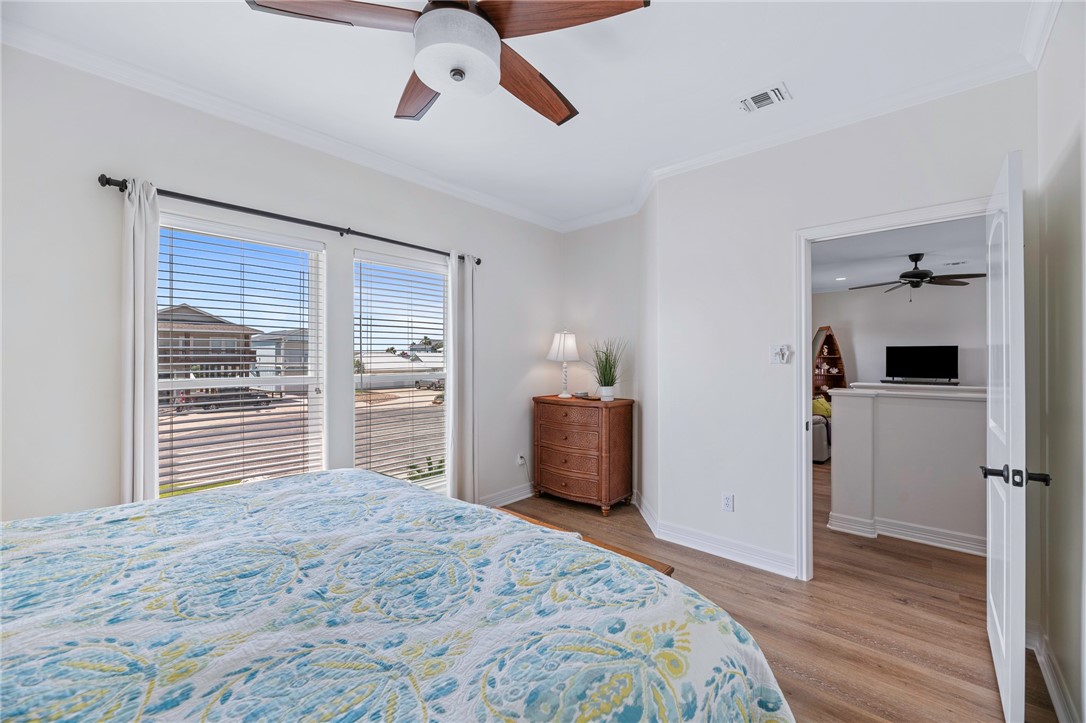 317 Bayview Dr