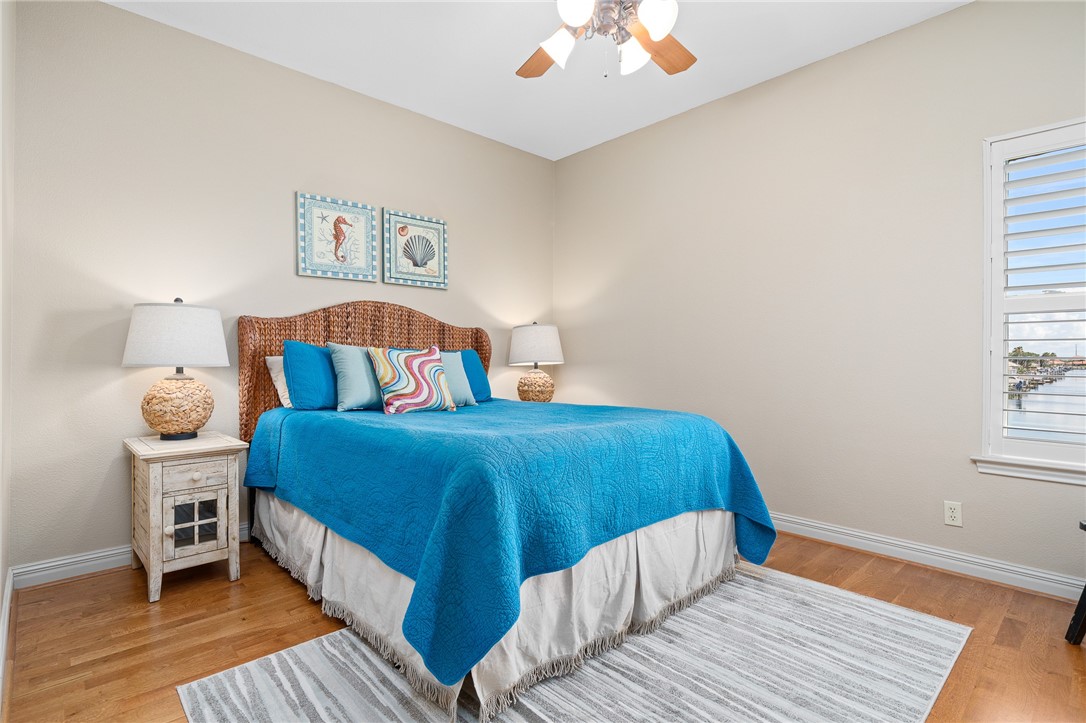 1114 Bay
