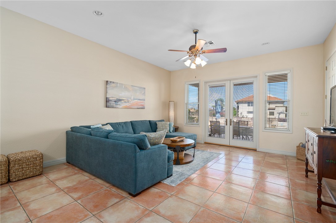 1114 Bay