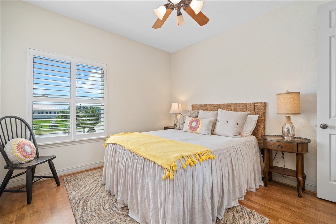 1114 Bay