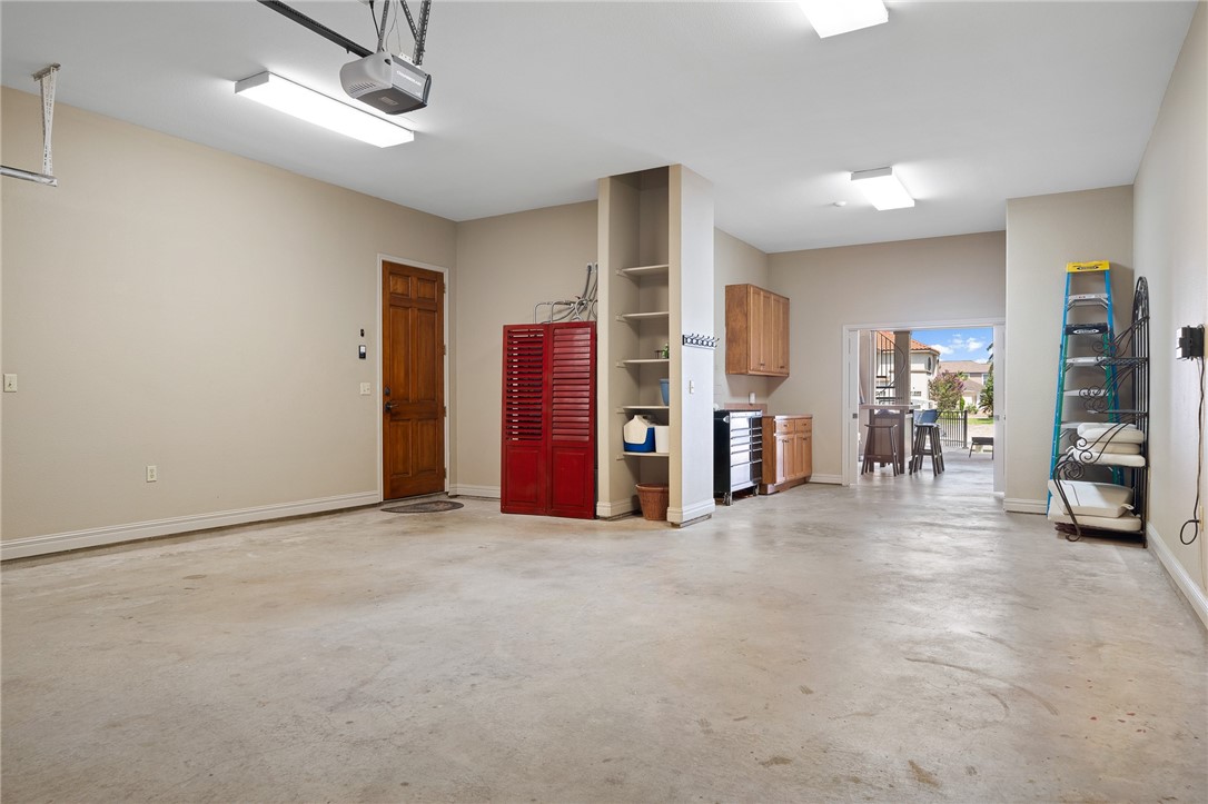 1114 Bay