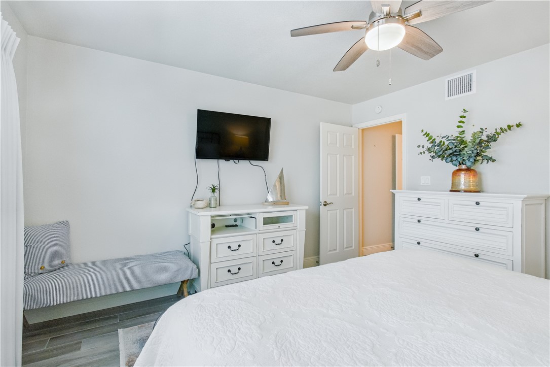 2292 FULTON BEACH Road N 402