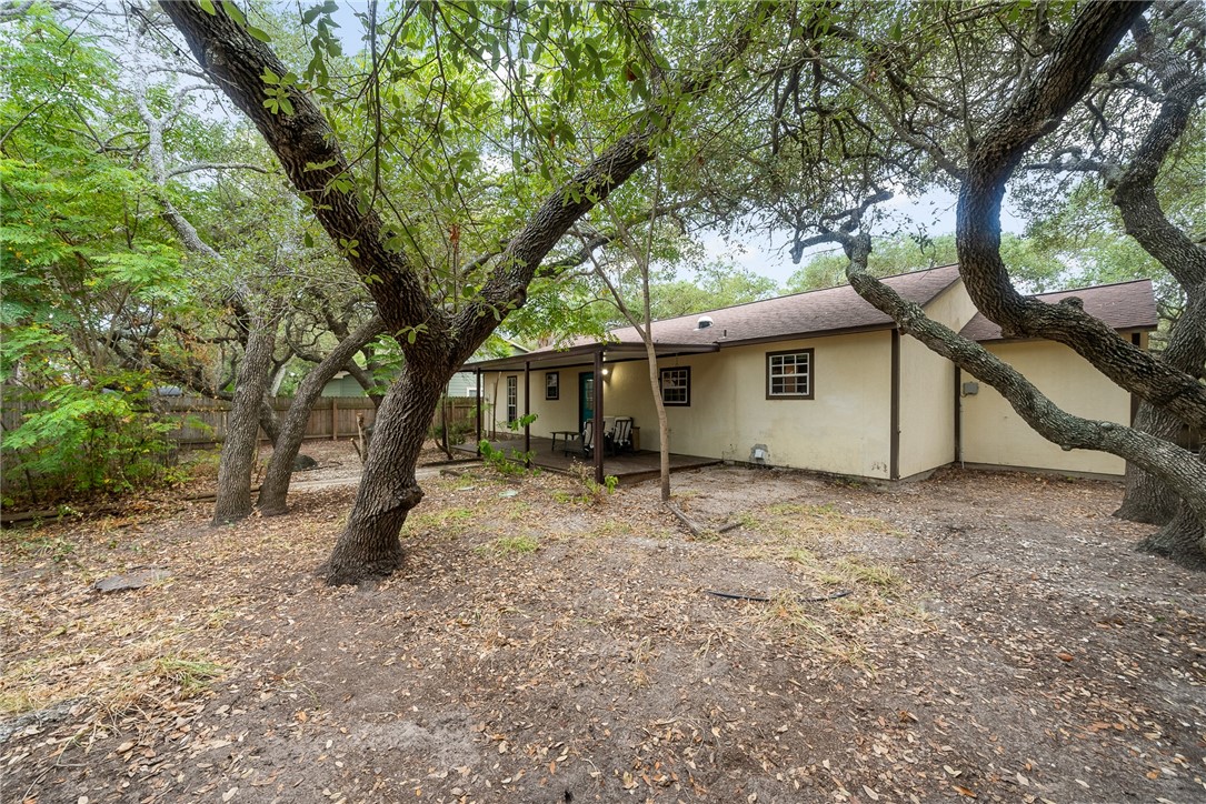 1508 N Live Oak St