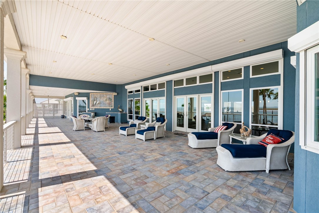 134 Bay Harbor Dr