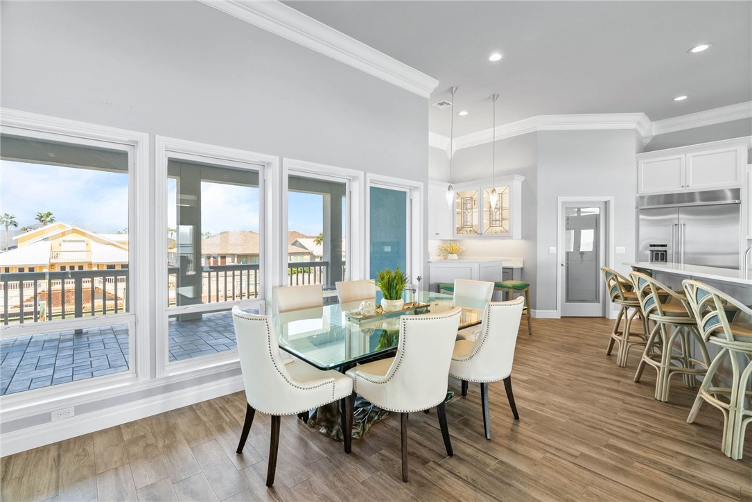 134 Bay Harbor Dr