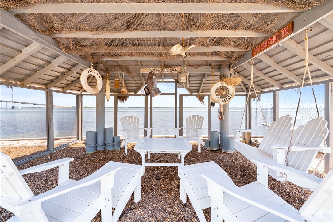134 Bay Harbor Dr