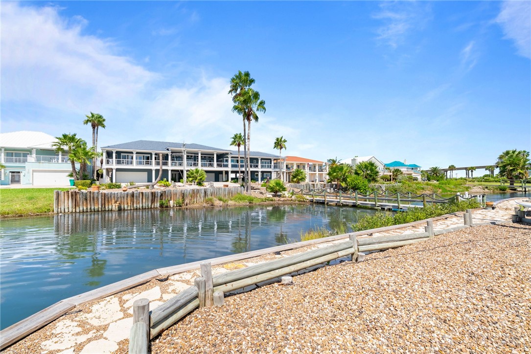 134 Bay Harbor Dr