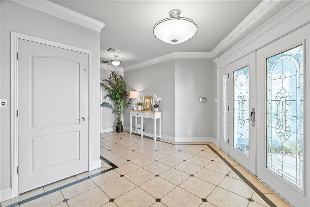 134 Bay Harbor Dr