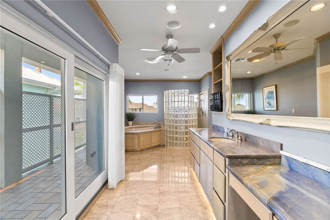 134 Bay Harbor Dr