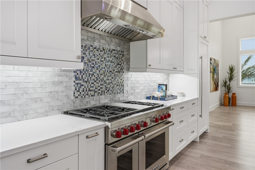 305 Estes Dr