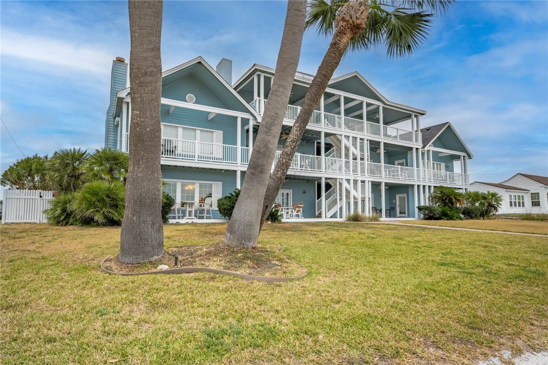 627 S Water St 101