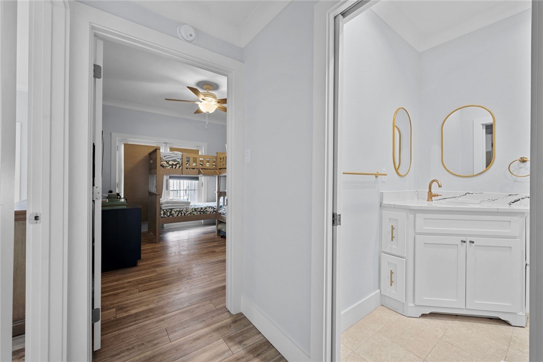 627 S Water St 101