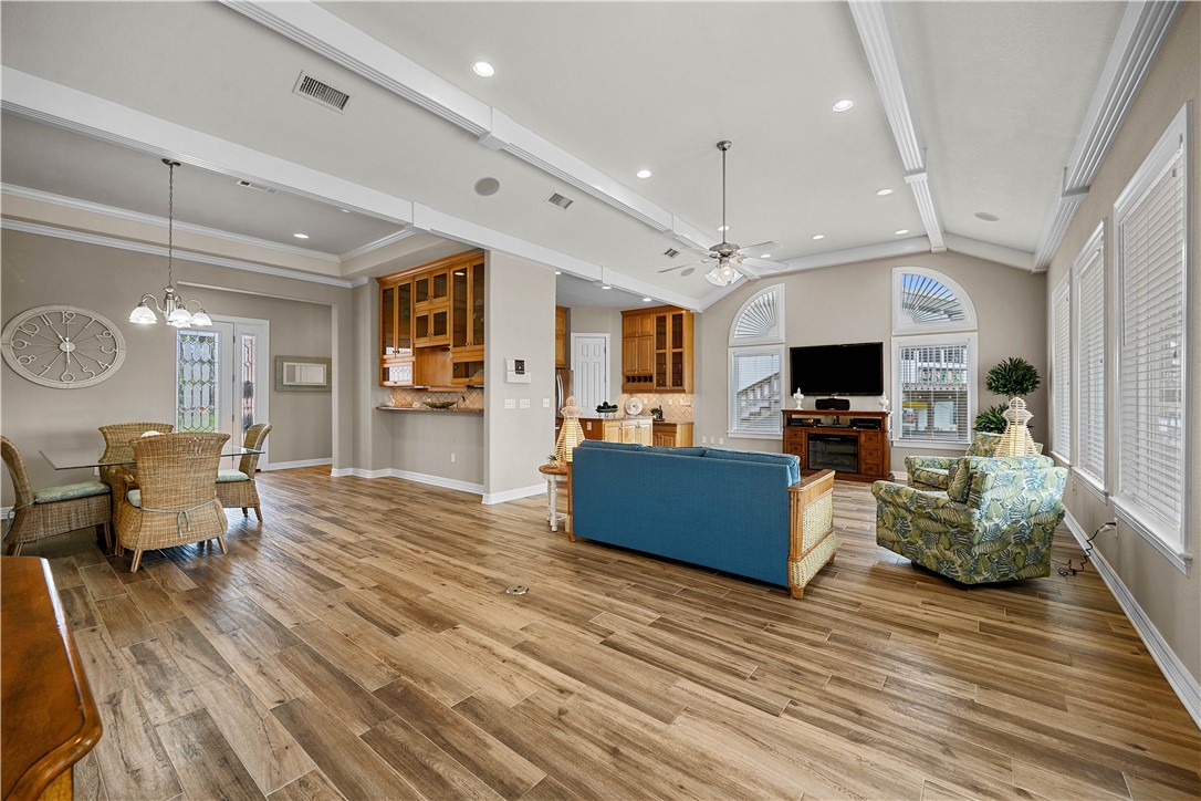 244 Starboard Ave