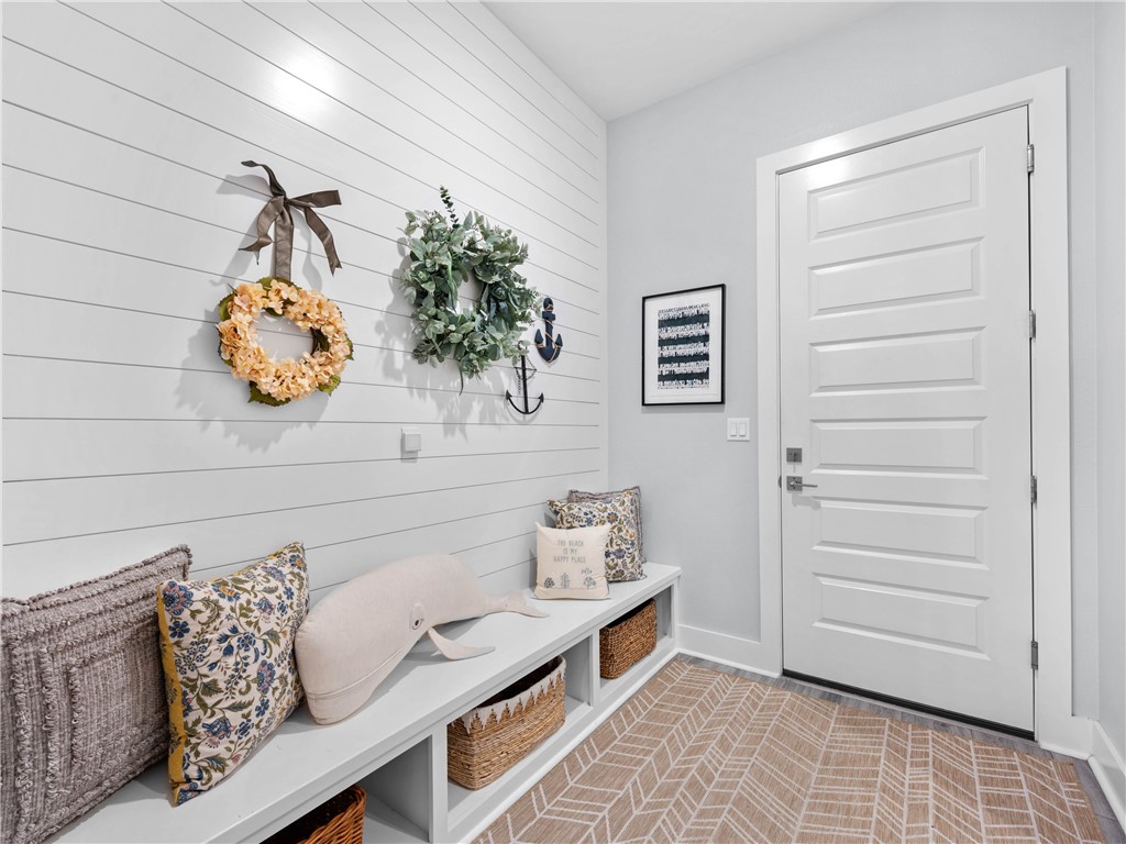 1010 Grand Cayman Ct