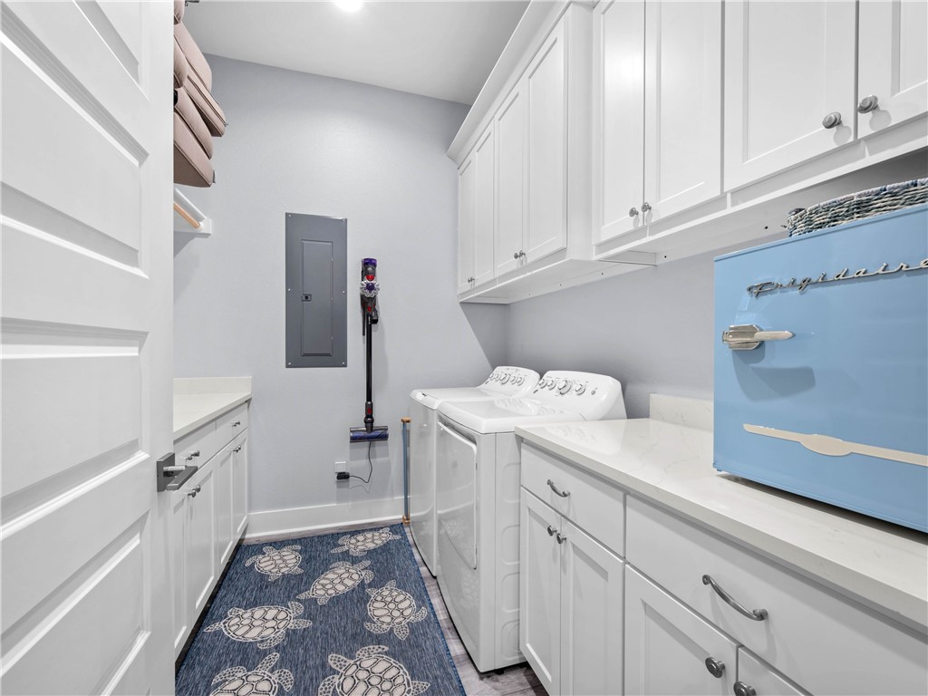 1010 Grand Cayman Ct