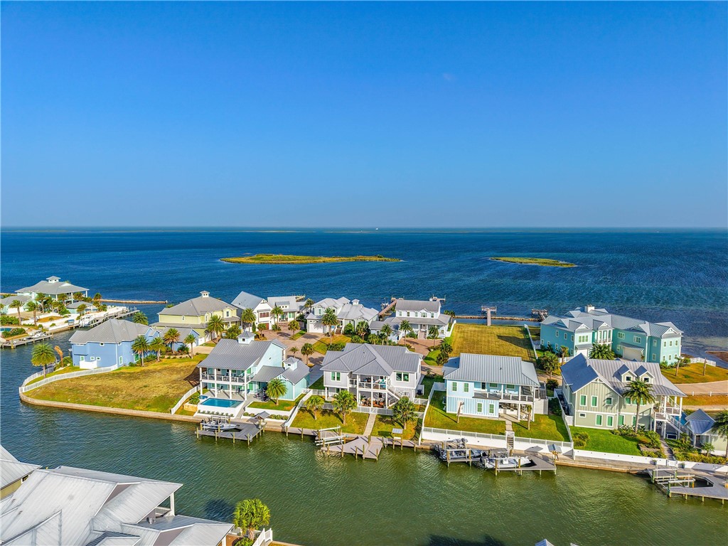 1010 Grand Cayman Ct