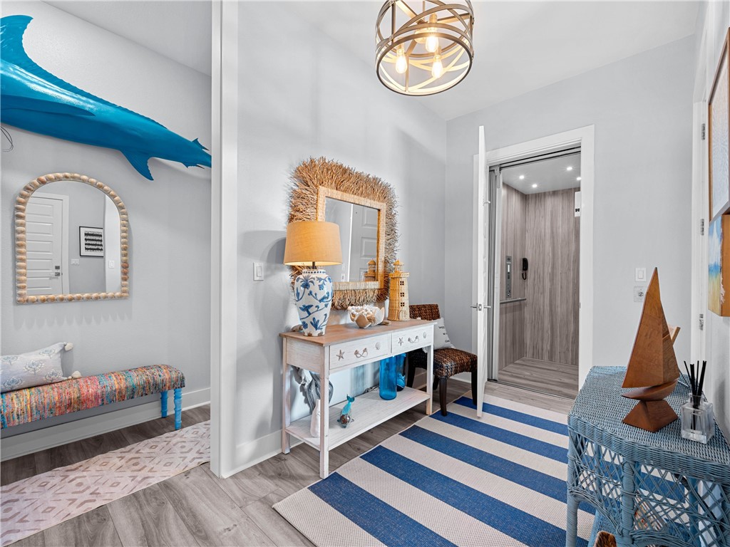 1010 Grand Cayman Ct