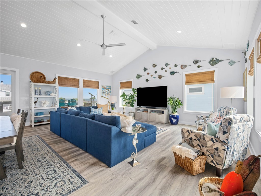 1010 Grand Cayman Ct