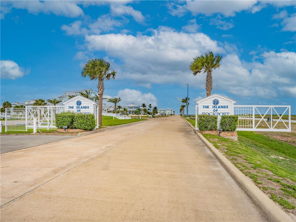 1010 Grand Cayman Ct