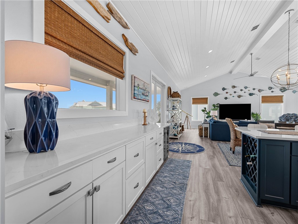 1010 Grand Cayman Ct