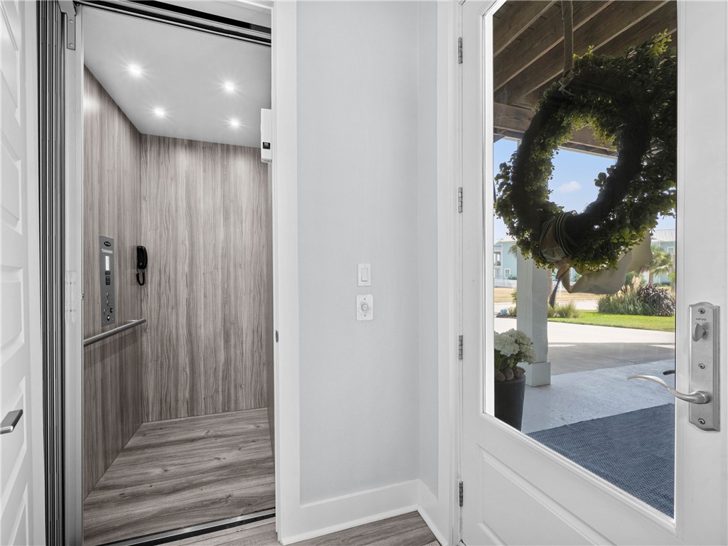 1010 Grand Cayman Ct