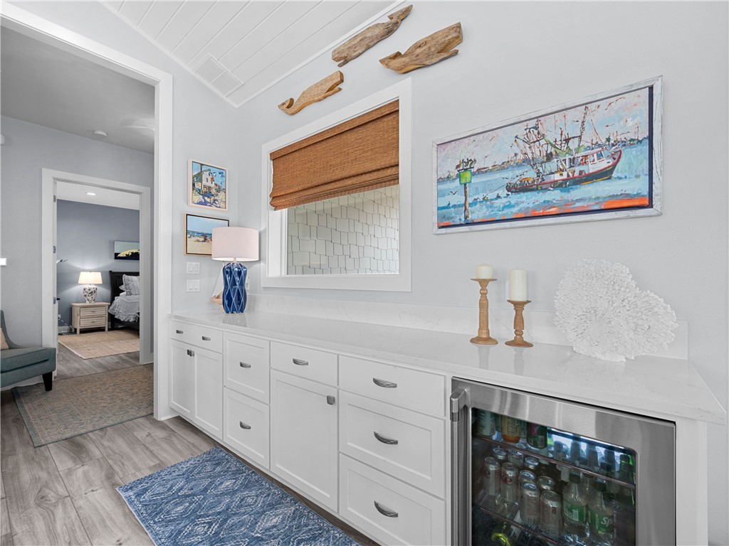 1010 Grand Cayman Ct