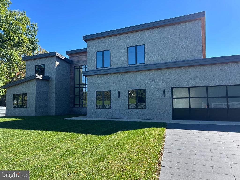 298 PAOLI PIKE