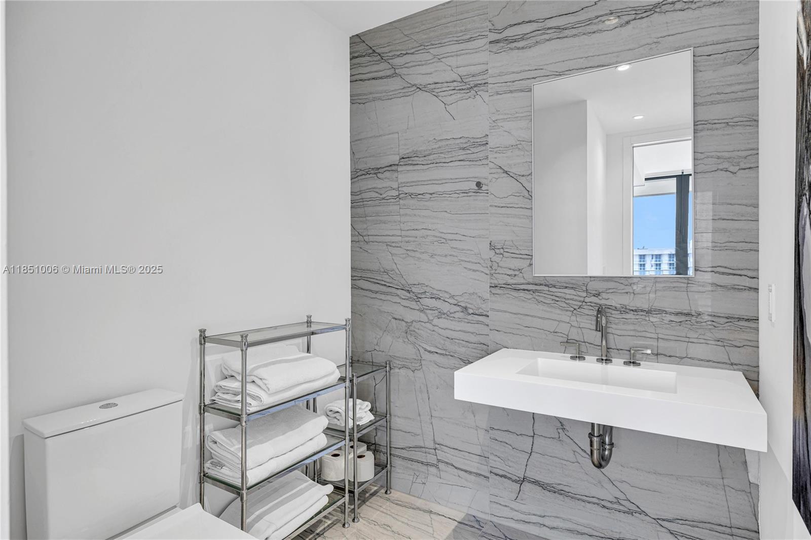 8701 Collins Ave # 1003