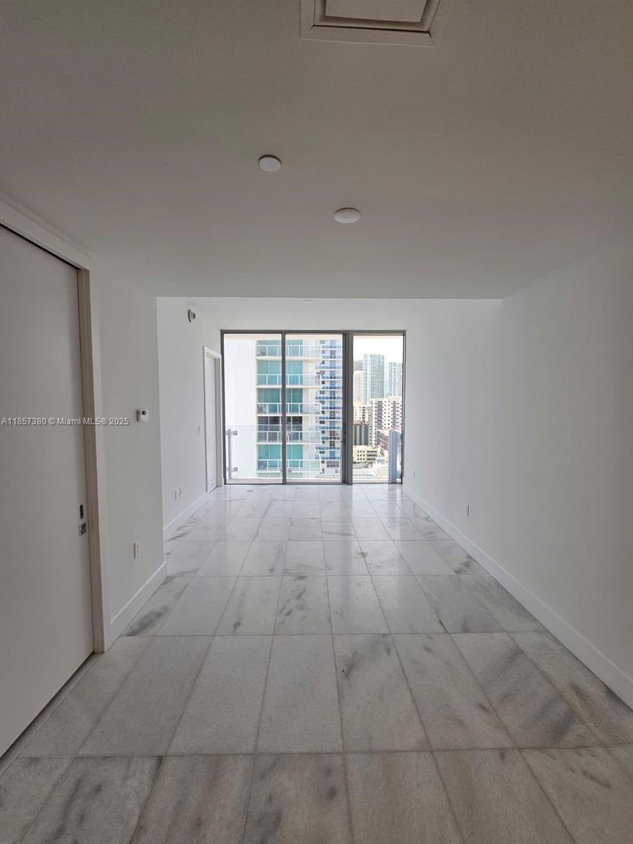 700 NE 26 # 1504