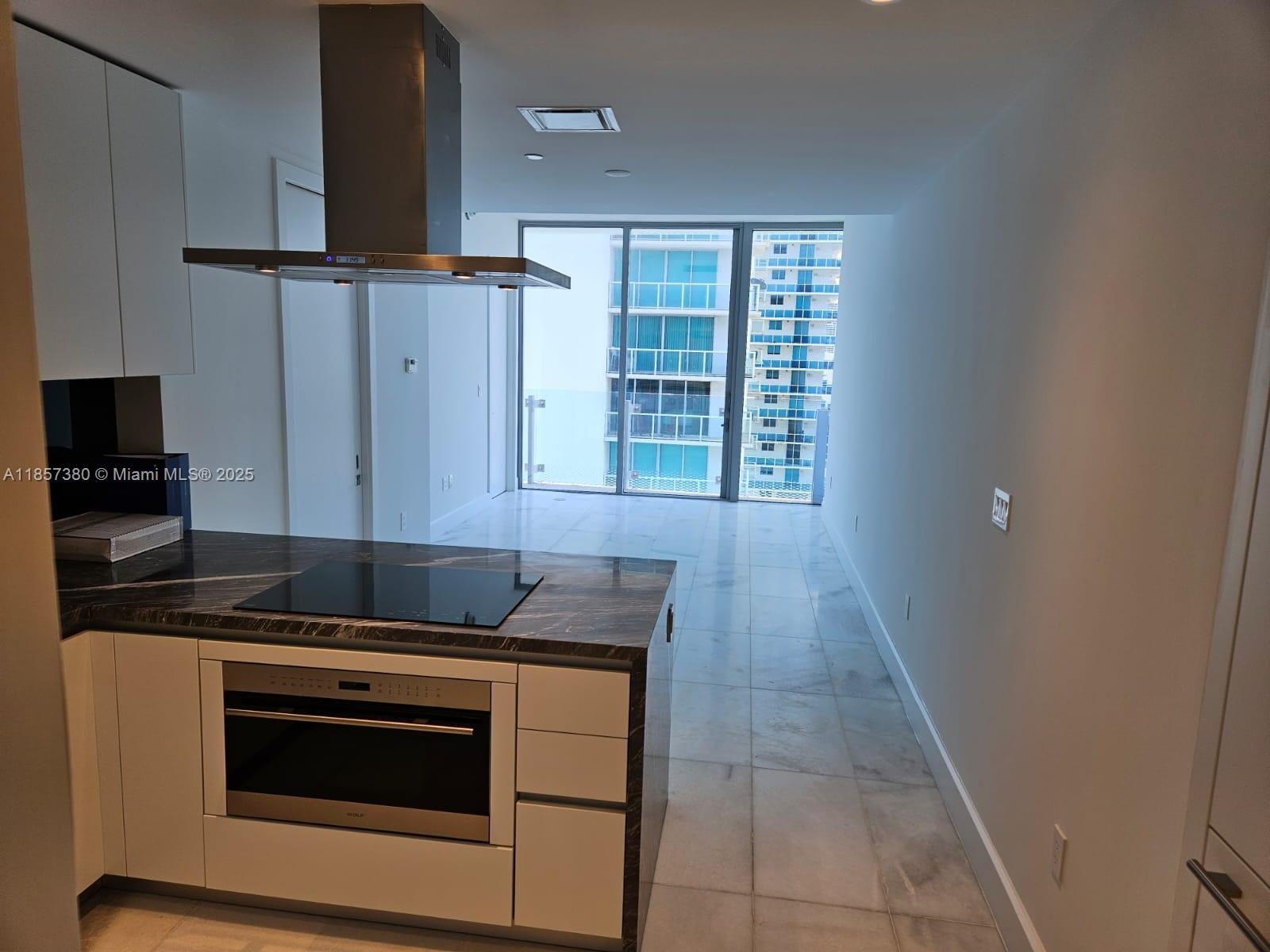 700 NE 26 # 1504