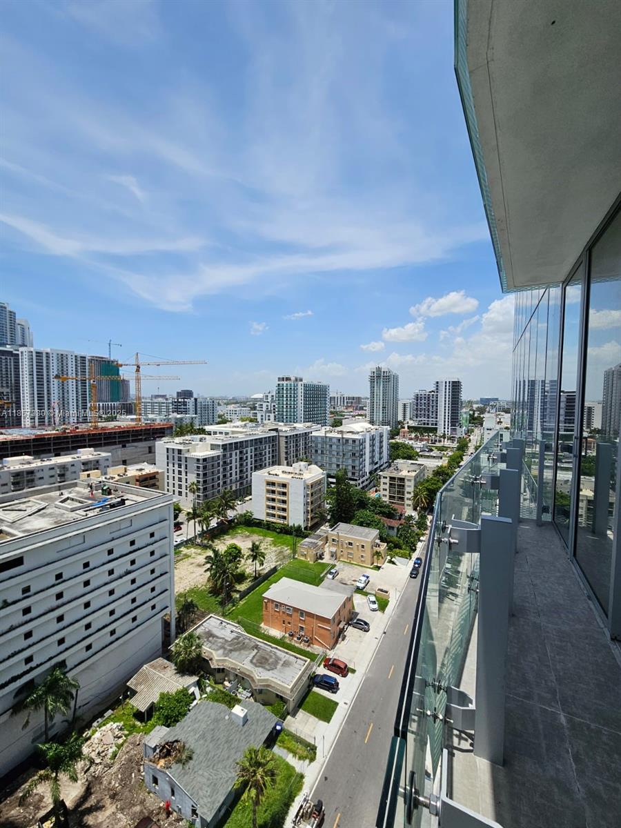 700 NE 26 # 1504