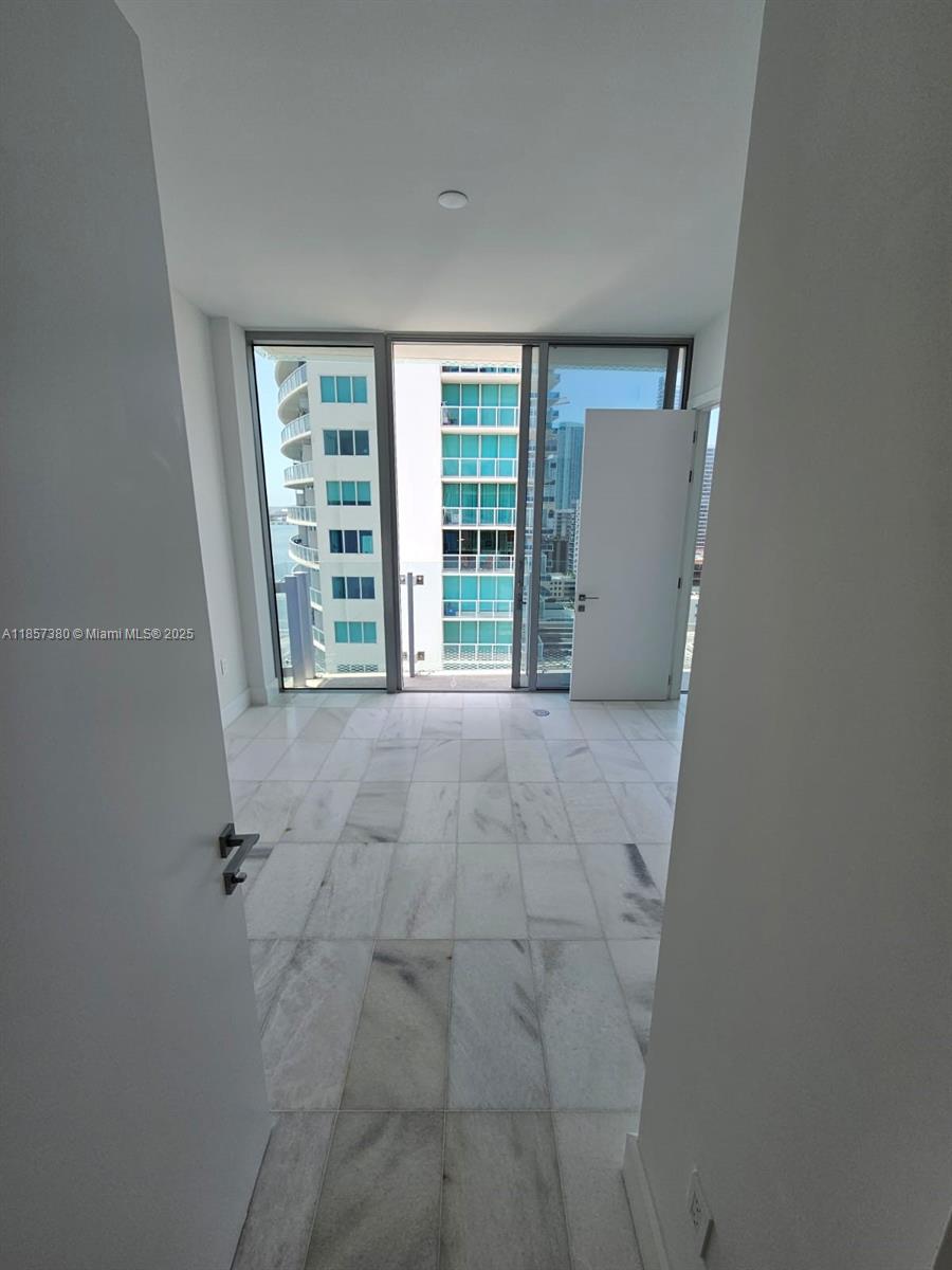 700 NE 26 # 1504