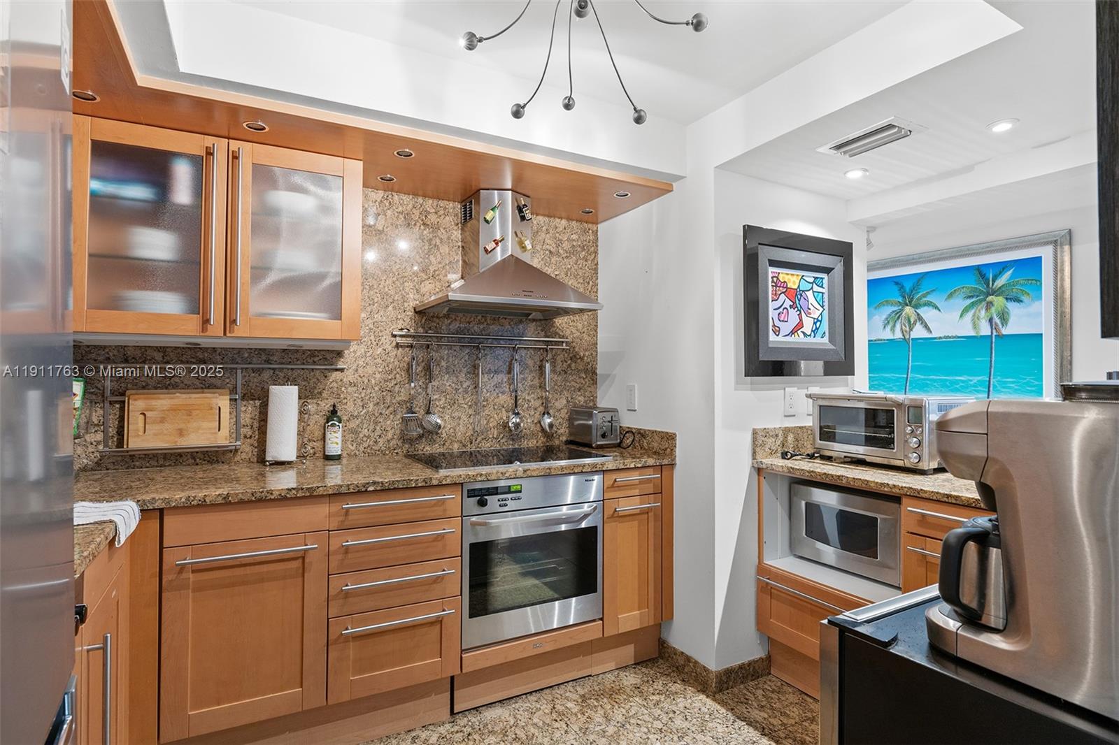 1775 Washington Ave # 14F