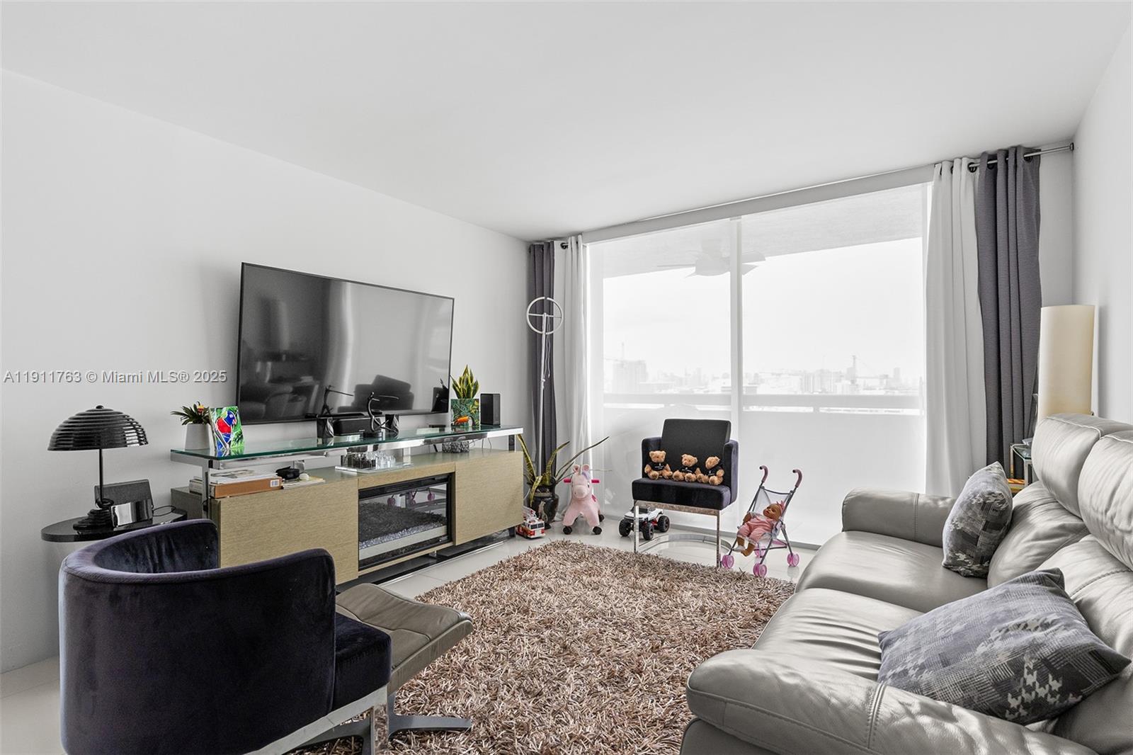 1775 Washington Ave # 14F