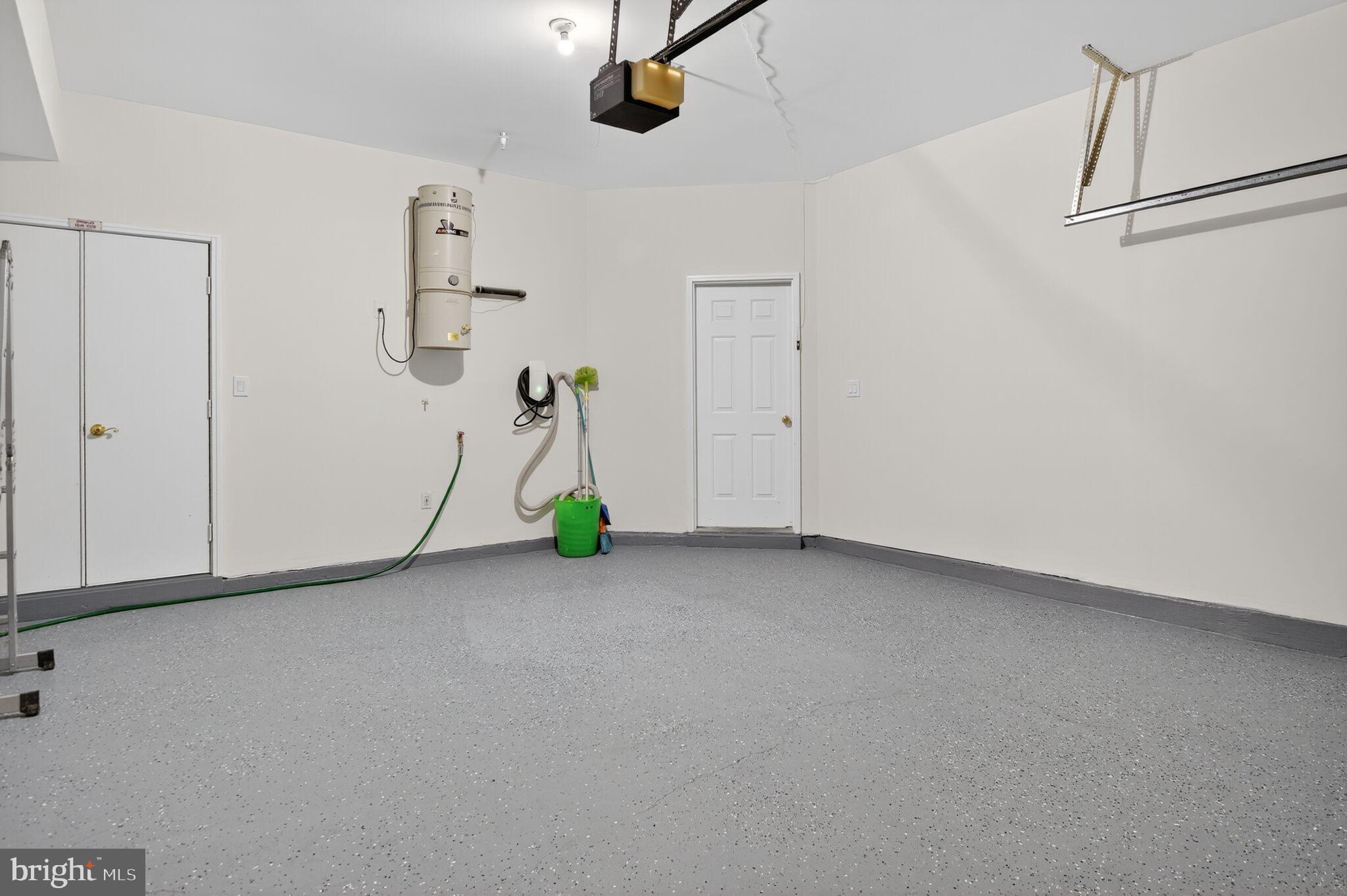 4015 MANSION DRIVE NW