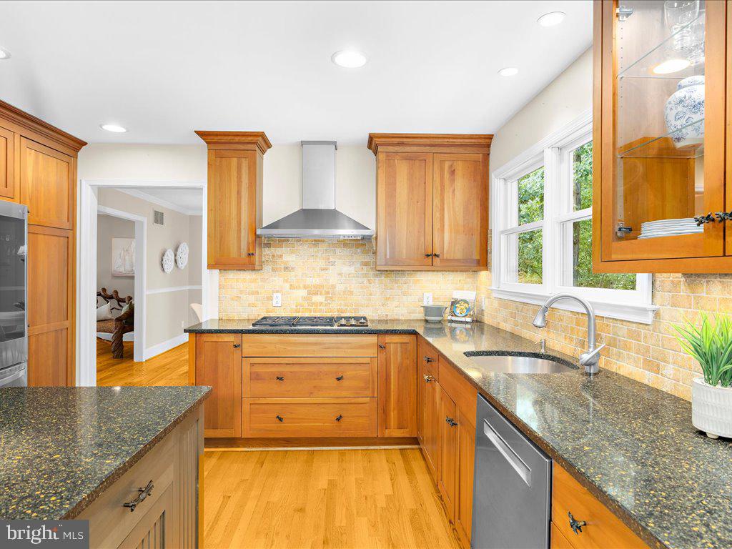 686 MERRIMAC COURT