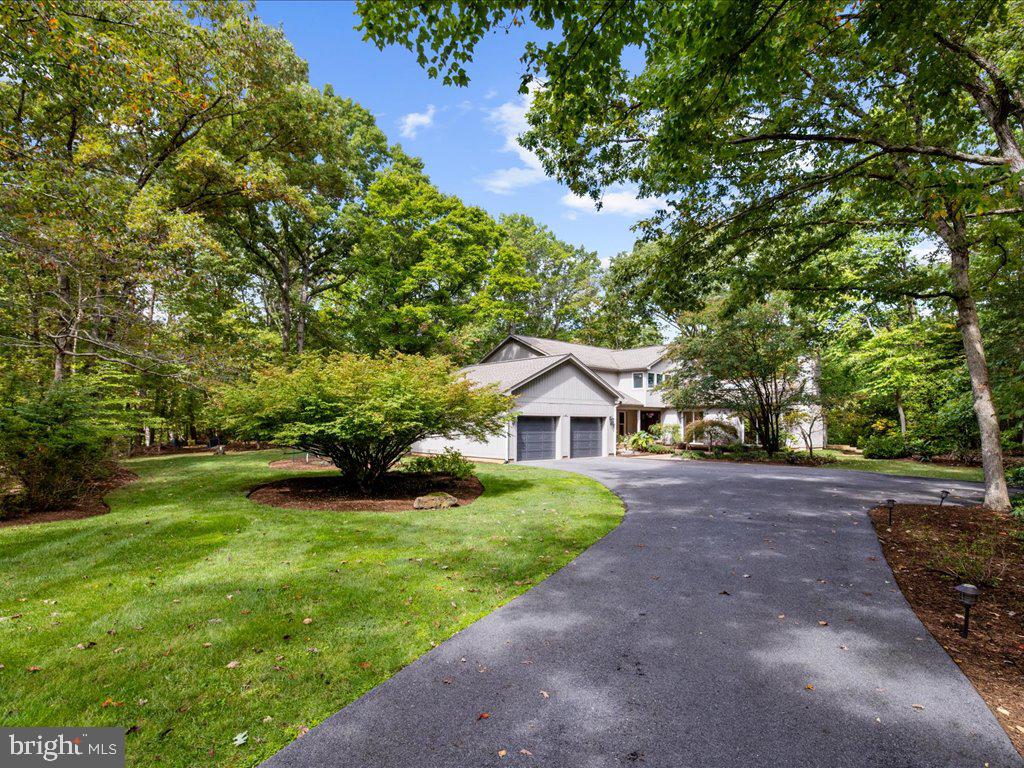 686 MERRIMAC COURT