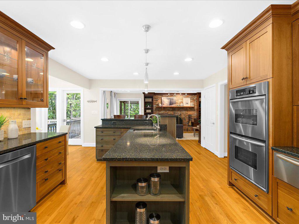 686 MERRIMAC COURT