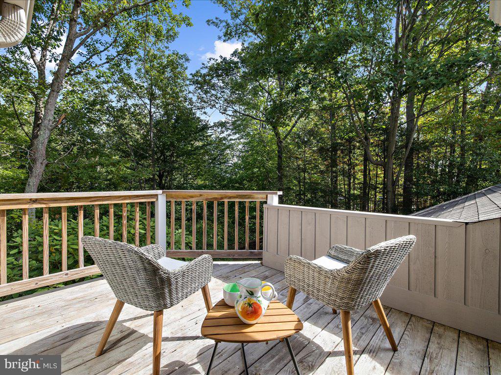 686 MERRIMAC COURT